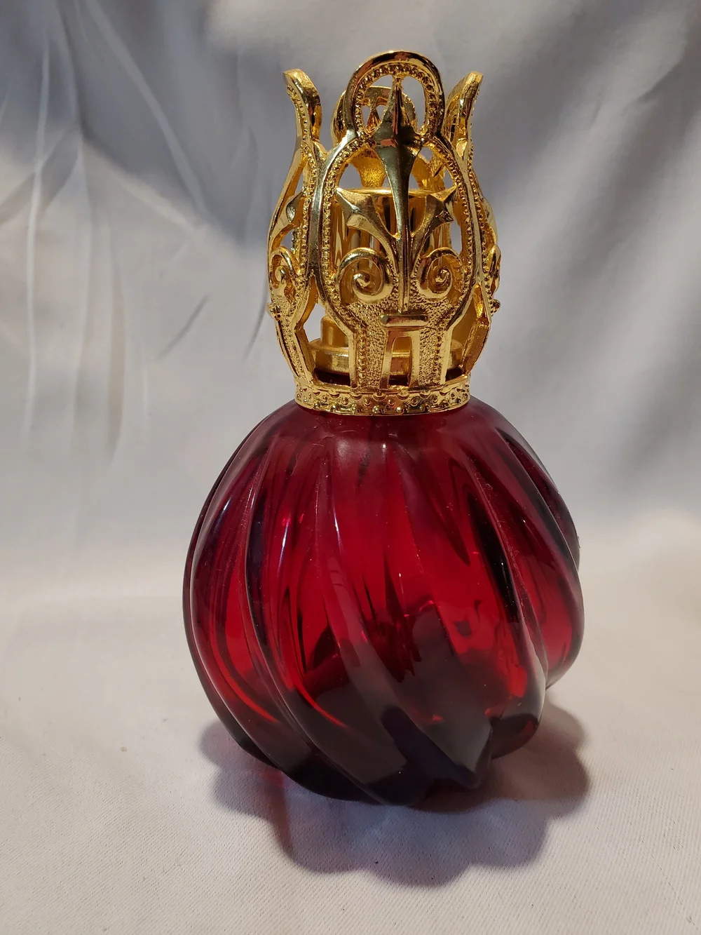 Alexandria's Ruby Spiral Catalytic Effusion Fragrance Lamp TLP-G-RED - Mint/Comp